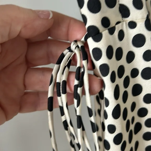 Mango Dress - Picture 6 of 9